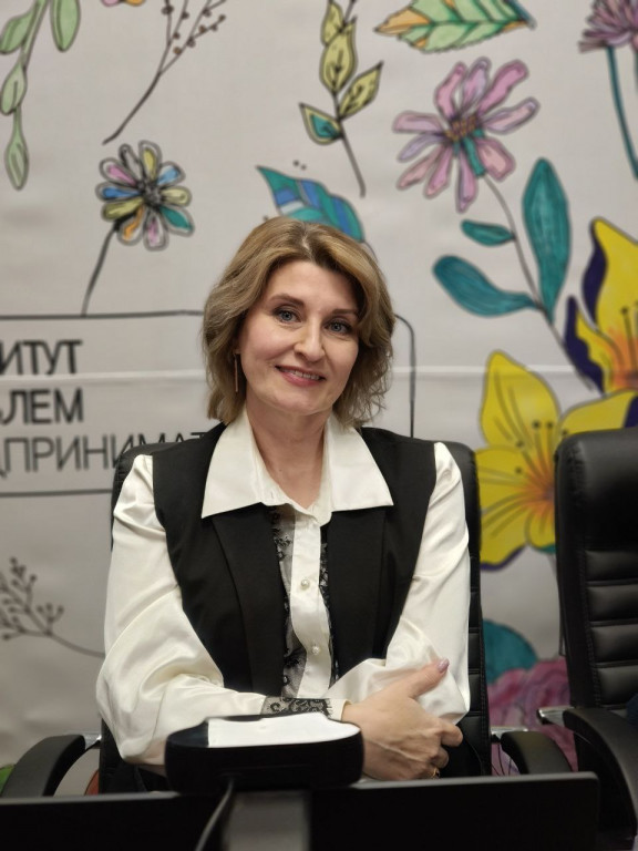 Мария Мурзина, зам. гендиректора по кадровому администрированию АК ИПП. Мария Мурзина, зам. гендиректора по кадровому администрированию АК ИПП.